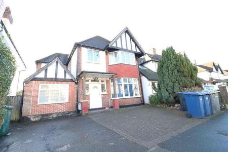 The Drive, Edgware, Middlesex, HA8 - Photo 4