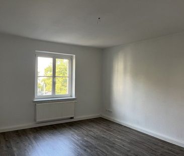 Frisch renovierte Wohnung mit Einbauküche! - Foto 3