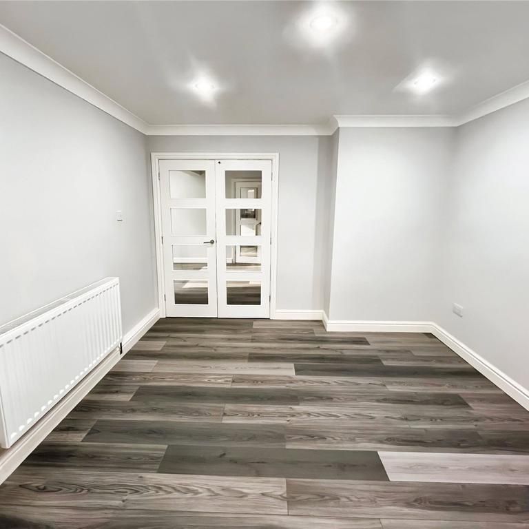 5 bedroom detached house to rent - Photo 1