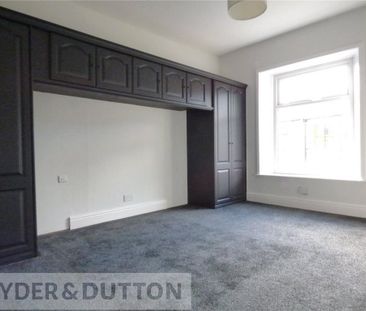 2 bedroom end of terrace house to rent - Photo 5