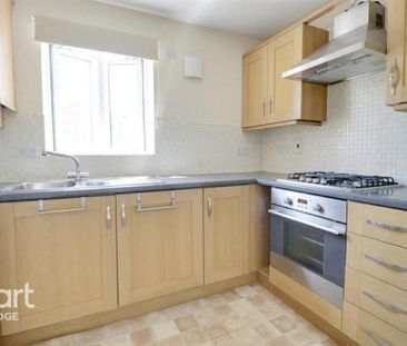 2 bedroom flat to rent - Photo 6