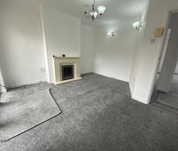 2 bedroom semi-detached bungalow to rent - Photo 4