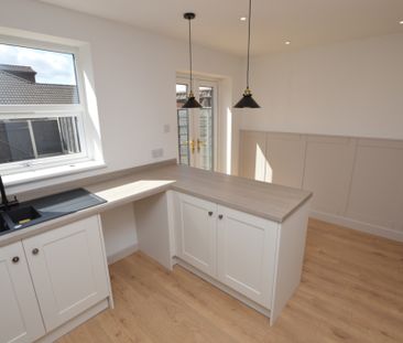 2 Bedroom Terraced House - Photo 4