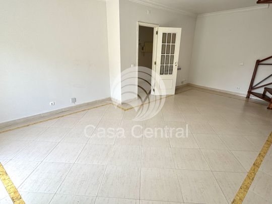 Apartamento T2+1 em Lisboa - Photo 1