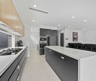 Modern 4-bedroom Family Home - Photo 5