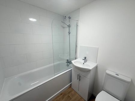 1 bedroom flat to rent - Photo 2