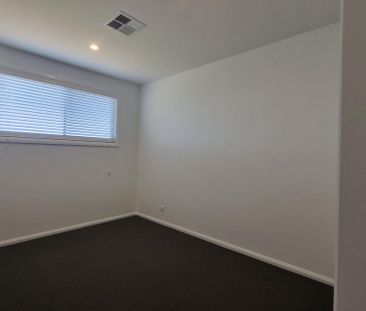 4 Abbott Street, - Photo 3