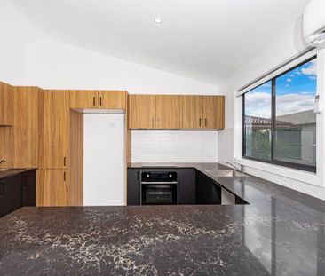 Coastal Living - water included - Photo 3