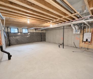 For Lease - 79 Milady Crescent, Barrie, Ontario - Photo 3