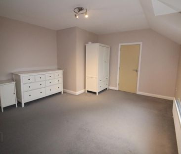 31 Loughshore Courtyard, Newtownabbey, BT37 0ZS - Photo 5