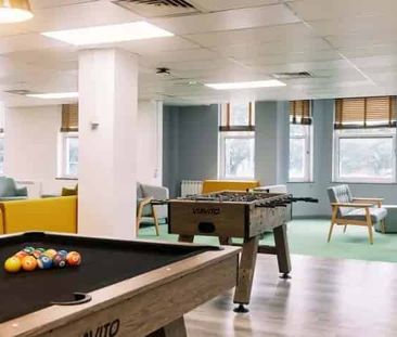 Medium Standard Double Ensuite - Photo 2