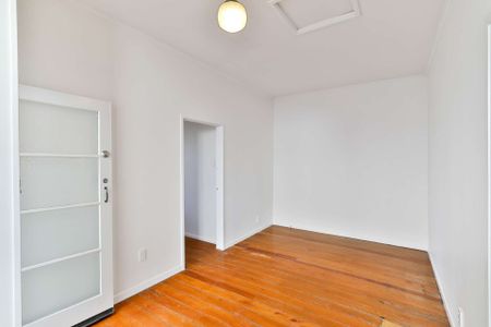 CUTE AND COMPACT VILLA CONVERSION - GREY LYNN - Photo 5