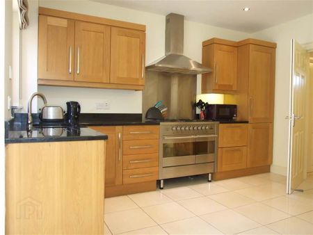 7 Danesfort Park West, Stranmillis, Belfast, BT9 7RN - Photo 5