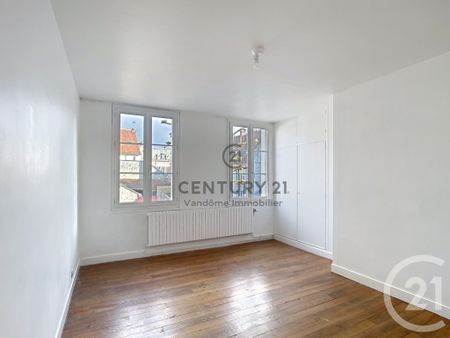 Location Appartement 4 pièces 84m² CREPY EN VALOIS 60800 - Photo 5