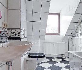 4 Zimmer im Zentrum mit Balkon und Gäste Wc - Photo 5