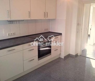 !!! Sofort beziehbar !!! Helle 3,5-Zi.-DG-Wohnung mit Balkon & EBK ... - Foto 4