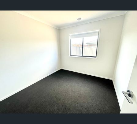 13 Canmore Street, Werribee, Vic 3030 - Photo 1