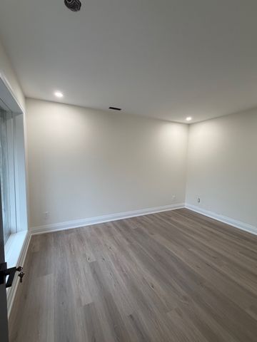 For Lease - 3486 Grand Forks Road Unit# 1, Mississauga, Ontario - Photo 5