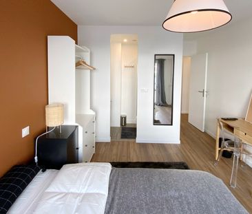 LOUIS BLANC Roommate 5 Bedrooms at Rouen - Photo 3