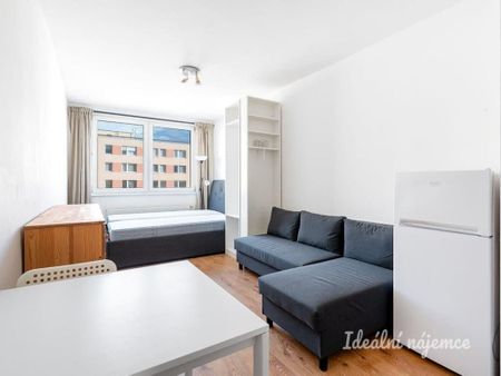 Pronájem bytu 1+kk 25 m2 - Fotografie 4