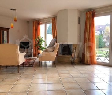 House - Photo 2
