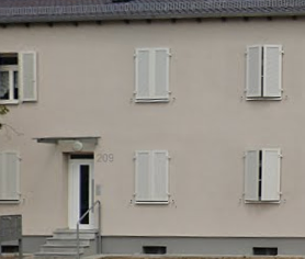 Helle 2 Zimmer Wohnung im Erdgeschoss - Foto 1