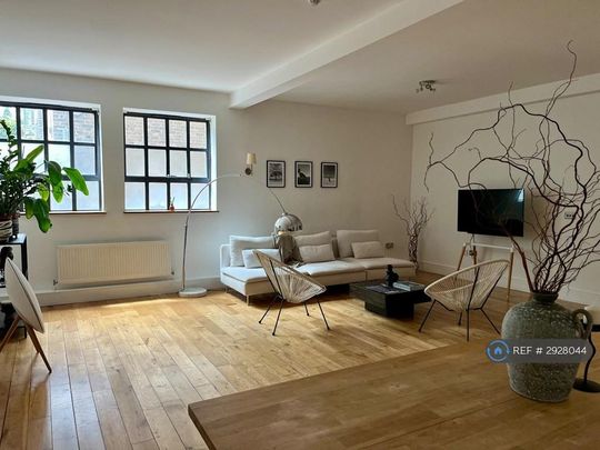 2 bedroom flat to rent - Photo 1