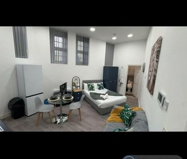 Studio to rent - Photo 4
