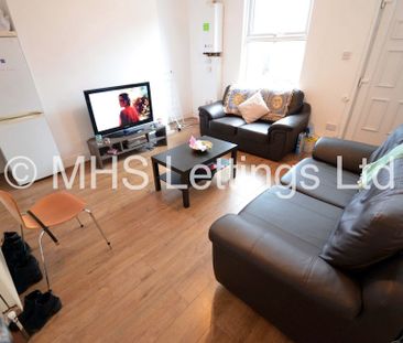 5 Bedroom Mid Terraced House for rent in Brudenell View - Photo 2