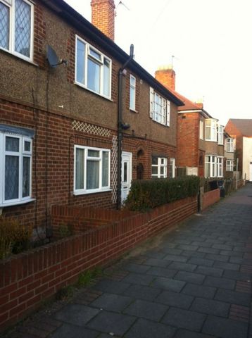 13 Rosebery Street - 48 Week Contract - All Bedrooms UpstairsLoughborough - Photo 5