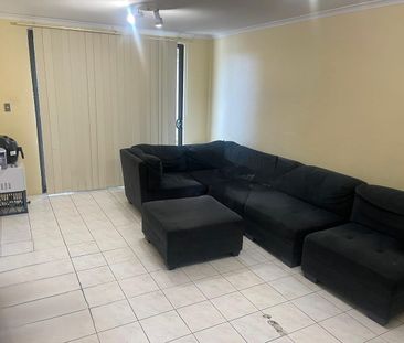 Modern 3-Bedroom Townhouse in a Prime Blacktown Location - Photo 1