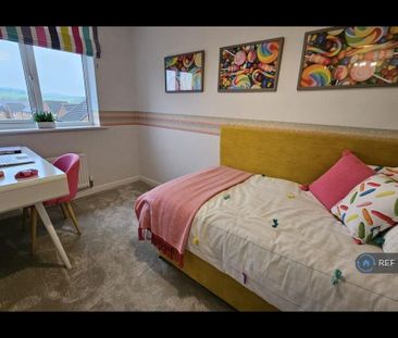 3 bedroom semi-detached house to rent - Photo 6