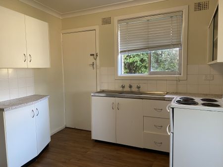 NORTH TAMWORTH - 2 Bedroom Unit - Photo 2