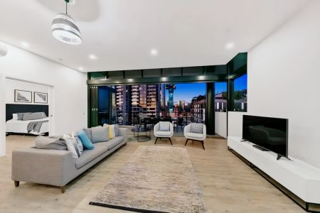 3Bedrooms, 2Bathrooms - Photo 3