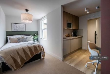 1 bedroom in a house share to rent - Photo 5