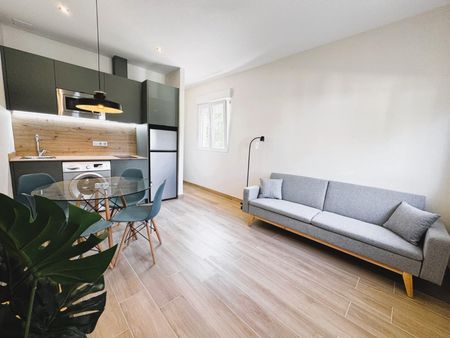 APARTMENT WITH LARGE TERRACE, MODERN, AIR CONDITIONING, COMMUNITY POOL, PARKING - Photo 2