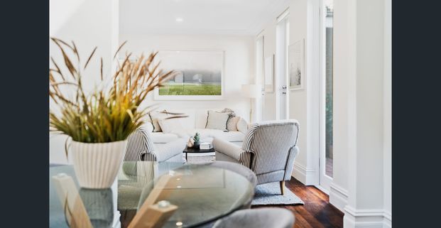 Available from 3rd December 30 Night Minimum - Luxury Executive Furnished Home in Neutral Bay - Photo 1