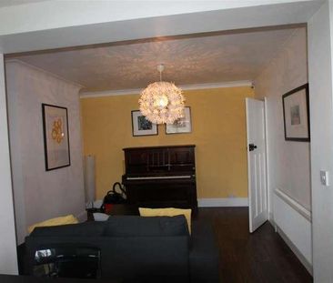 Rosamond Road, Bedford, MK40 - Photo 1