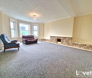 Lewis Crescent, Cliftonville, Margate, CT9 - Photo 1