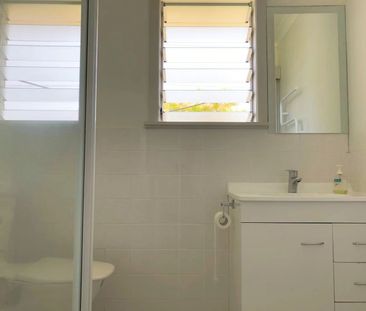 Walk to schools - Photo 4