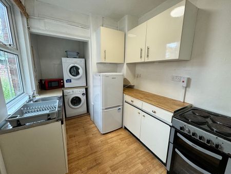 Heworth Place, Heworth - P2132 - Photo 4