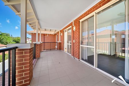 8/52 Third Avenue, MOUNT LAWLEY WA 6050 - Photo 4