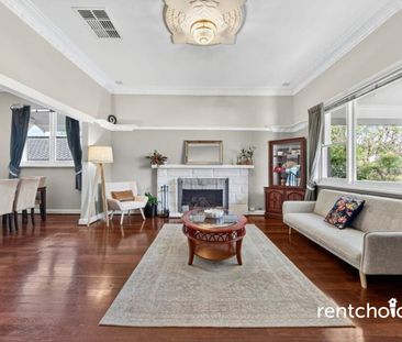 Spacious Character Family Home with Pool - Photo 1