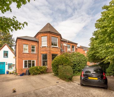 Cavendish Road, London, SW12 flat to rent - Photo 2