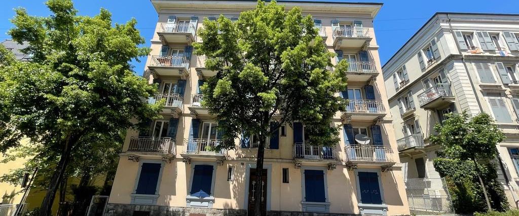 Appartement rénové de 2,5 pièces au 2ème étage - Foto 1