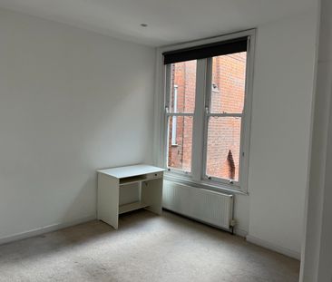 2 Bed Maisonette, Muswell Hill Broadway, N10 - Photo 3