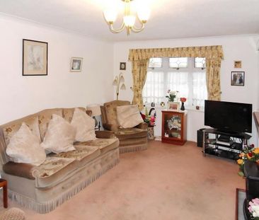 2 bedroom semi-detached bungalow to rent - Photo 1