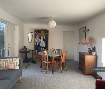 2 bedroom bungalow to rent - Photo 3