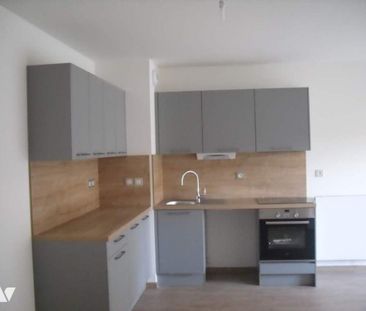 T3 - 3 Piece(s) - 69 M2 - Photo 4