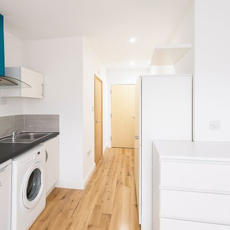 Studio Flat, High Road, N22 - Photo 3